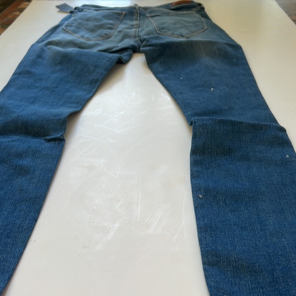 Harper Abercrombie & Fitch Jeans - Picture 5 of 5